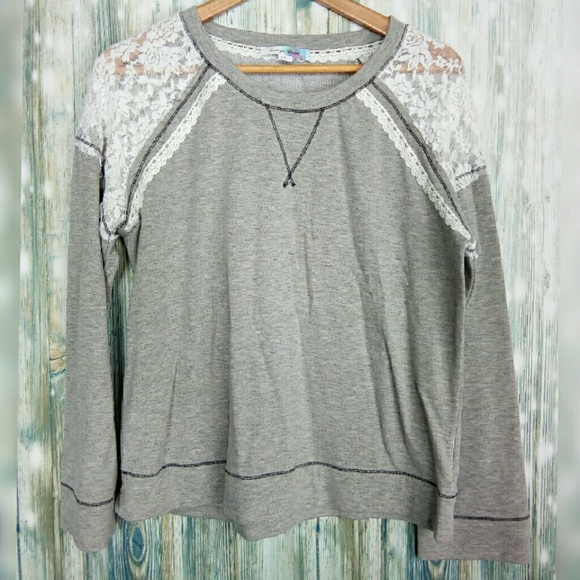 indigo Rose Tops - Indigo Rose laced shoulders long sleeve light gray Large